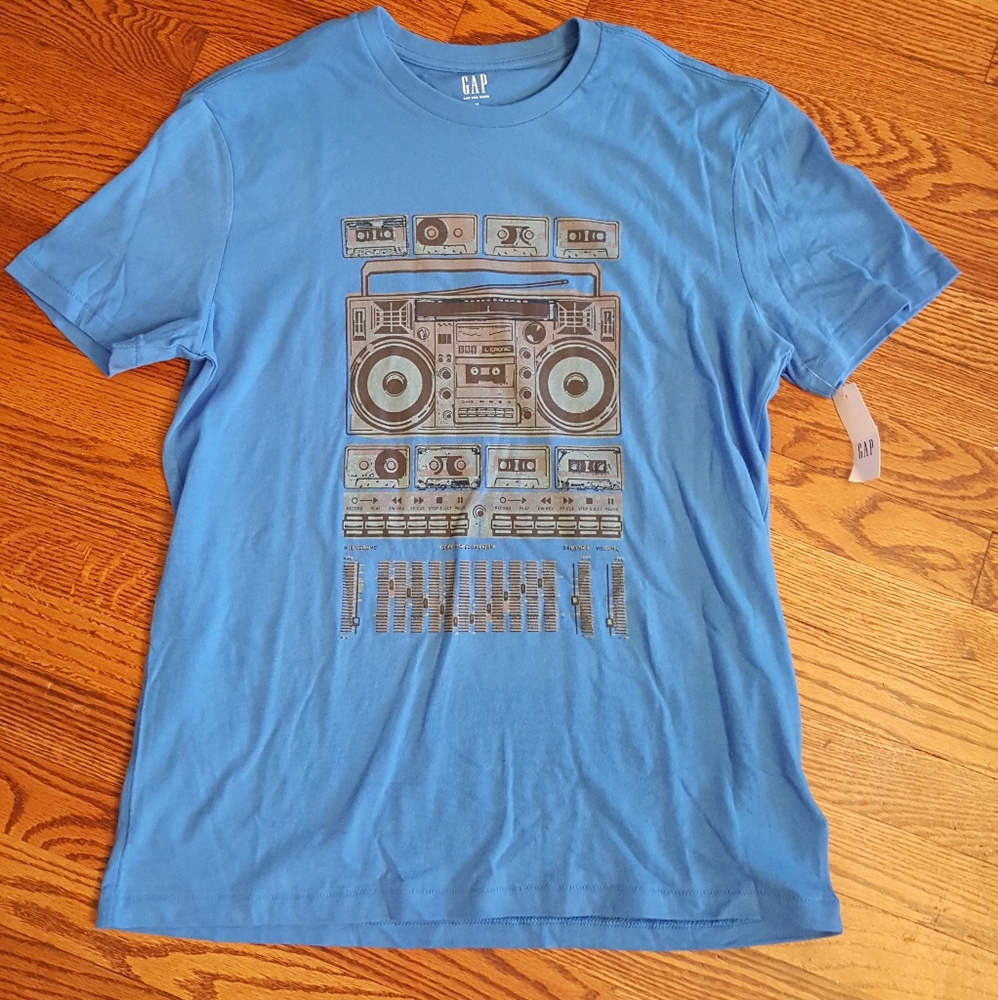 NWT Gap Retro Cassette Player T-shirt
